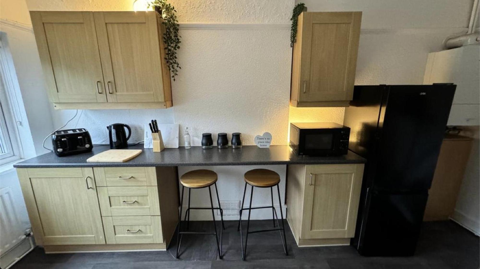 Apartment Sleeps 8 3 Bed Parking Nec Jlr Nia Airport *